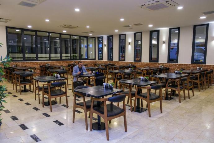 Imagen general del Hotel Mitte Port. Foto 8