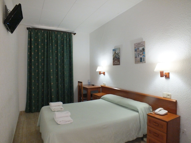 Imagen de la habitación del Hotel Mitus, Canet De Mar. Foto 8