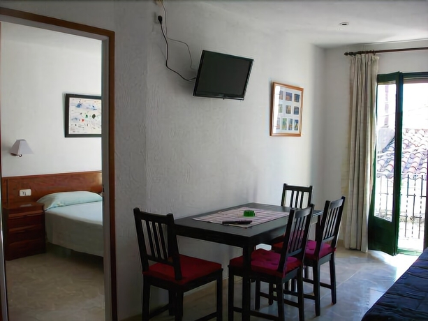 Imagen de la habitación del Hotel Mitus. Foto 3