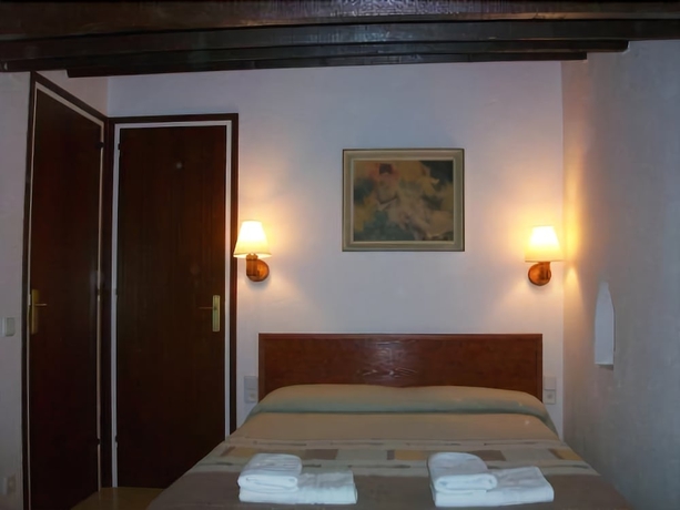 Imagen de la habitación del Hotel Mitus. Foto 6