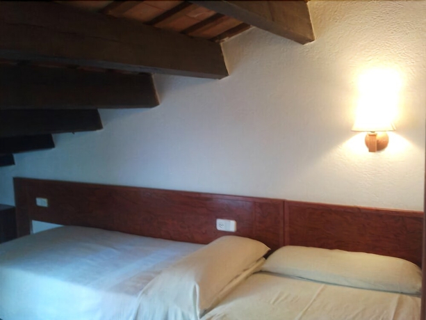 Imagen de la habitación del Hotel Mitus. Foto 7