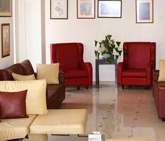 Imagen de los interiores del Hotel Mitzithras. Foto 28