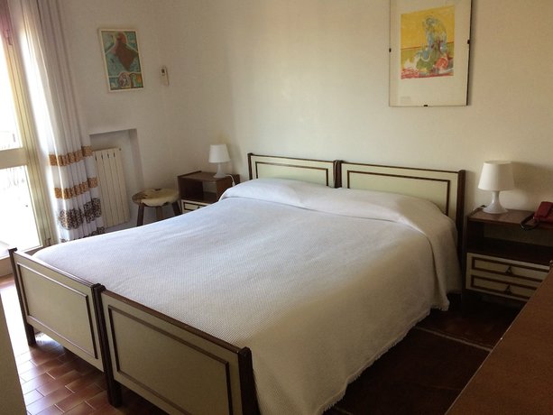 Imagen de la habitación del Hotel Miura, Castelnuovo del Garda. Foto 11