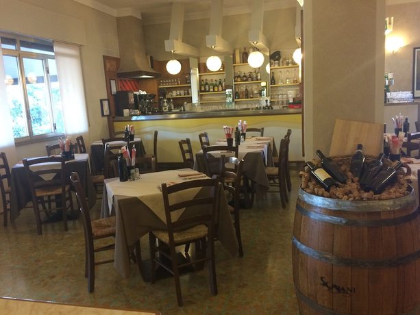 Imagen del bar/restaurante del Hotel Miura, Castelnuovo del Garda. Foto 8