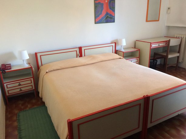 Imagen de la habitación del Hotel Miura, Castelnuovo del Garda. Foto 18