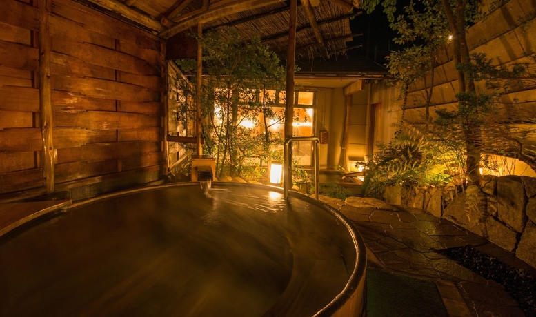 Imagen de la piscina del Hotel Miyajima Grand Arimoto. Foto 11