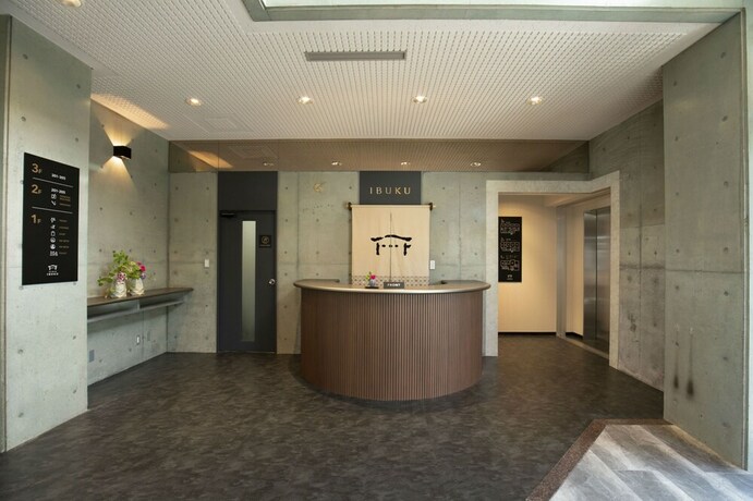 Imagen de los interiores del Hotel Miyajima Hanarenoyado IBUKU. Foto 26