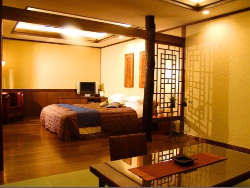 Imagen de la habitación del Hotel Miyako. Foto 7