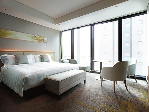 Imagen de la habitación del Hotel Miyako Hakata. Foto 6