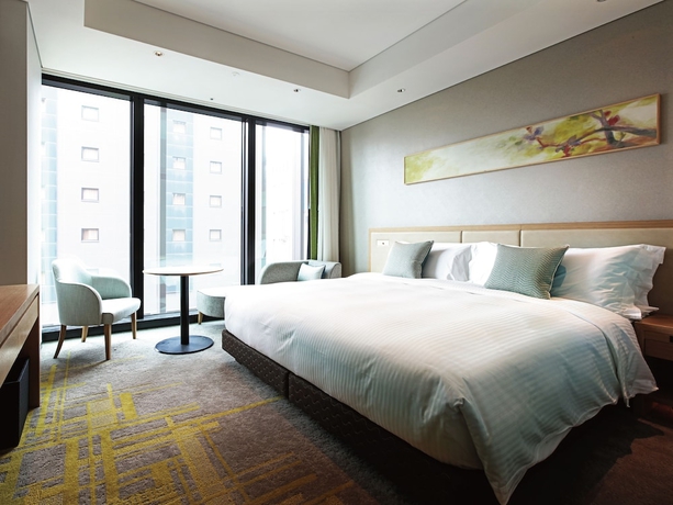 Imagen de la habitación del Hotel Miyako Hakata. Foto 14