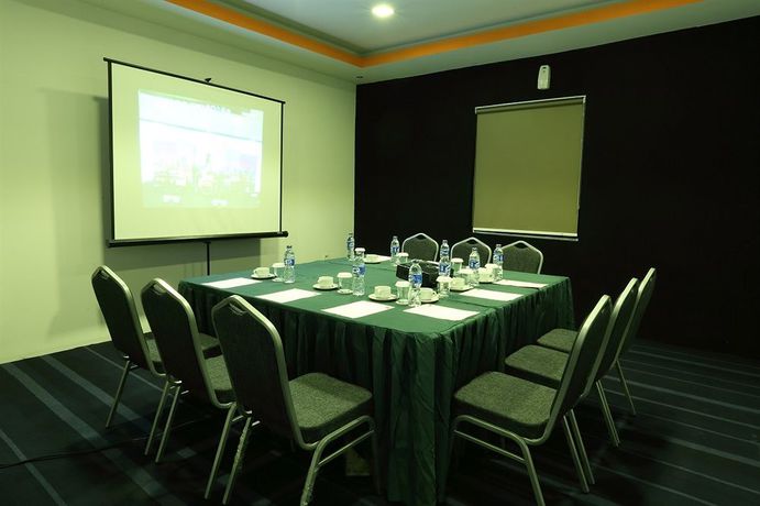 Imagen del bar/restaurante del Hotel Miyana. Foto 2