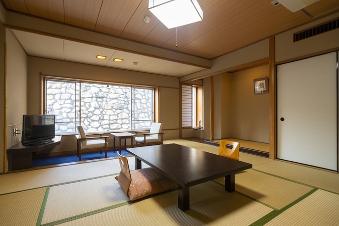 Imagen de la habitación del Hotel Miyarikyu. Foto 2