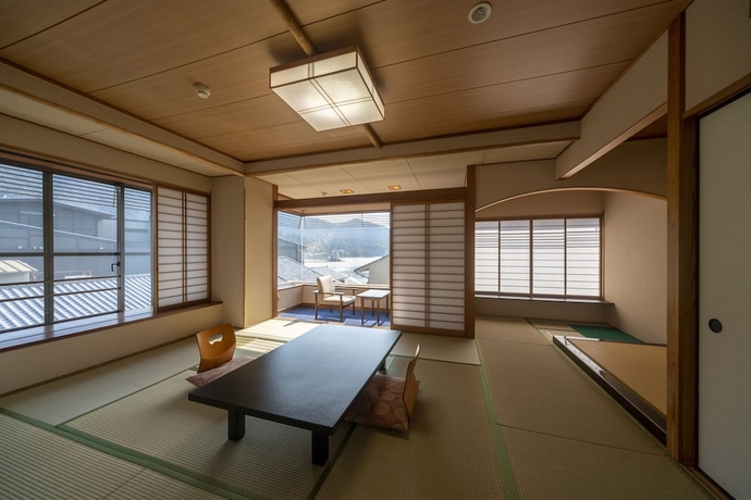 Imagen de la habitación del Hotel Miyarikyu. Foto 6