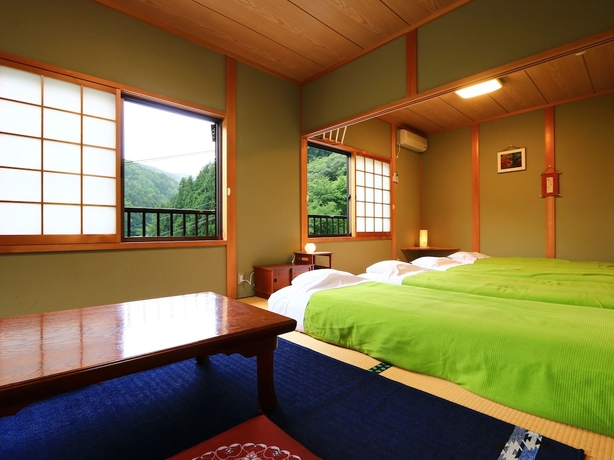 Imagen de la habitación del Hotel Miyoshino Sakuraan. Foto 2