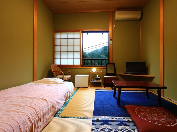 Imagen de la habitación del Hotel Miyoshino Sakuraan. Foto 3
