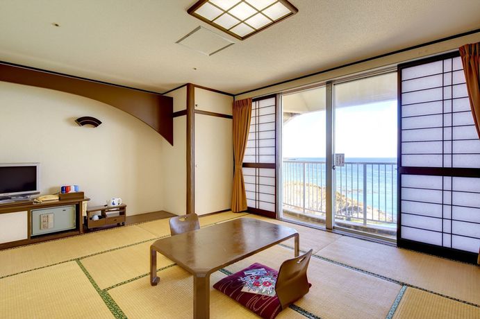 Imagen de la habitación del Hotel Miyuki Beach. Foto 6