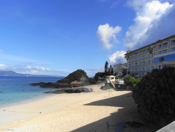 Imagen de los exteriores del Hotel Miyuki Beach. Foto 9