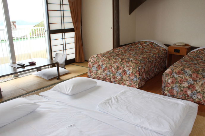 Imagen de la habitación del Hotel Miyuki Beach. Foto 8