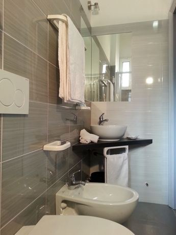 Imagen de la habitación del Hotel Mizar, Rimini. Foto 2