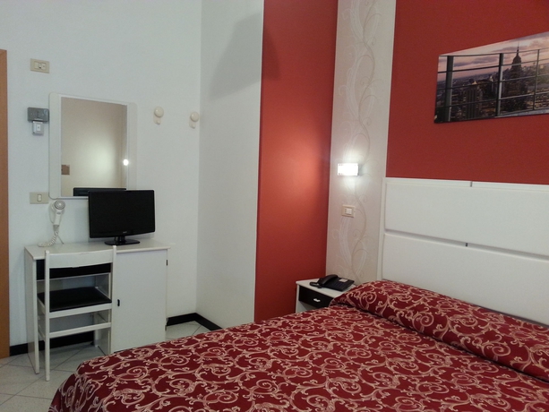 Imagen de la habitación del Hotel Mizar, Rimini. Foto 5