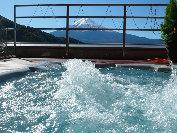 Imagen de la piscina del Hotel Mizno. Foto 15