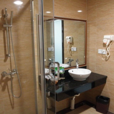 Imagen de la habitación del Hotel Mizparton. Foto 5