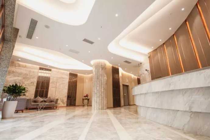 Imagen de los interiores del Hotel Mizparton. Foto 13