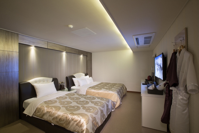 Imagen de la habitación del Hotel Mj. Foto 3