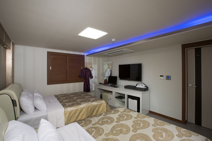 Imagen de la habitación del Hotel Mj. Foto 7
