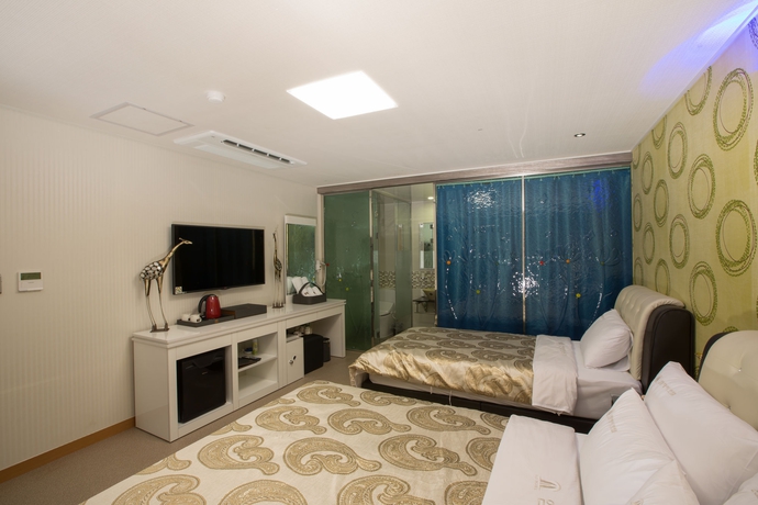 Imagen de la habitación del Hotel Mj. Foto 10