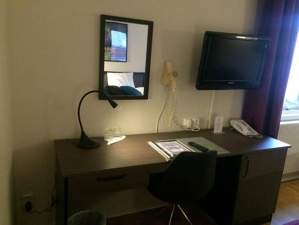 Imagen de la habitación del Hotel Mjolby Stadshotell. Foto 32