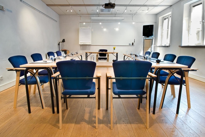 Imagen de los interiores del Hotel Mj's. Foto 9