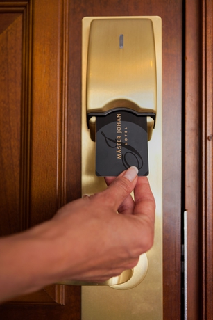 Imagen de los interiores del Hotel Mj's. Foto 10