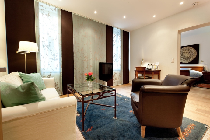 Imagen de los interiores del Hotel Mj's. Foto 11