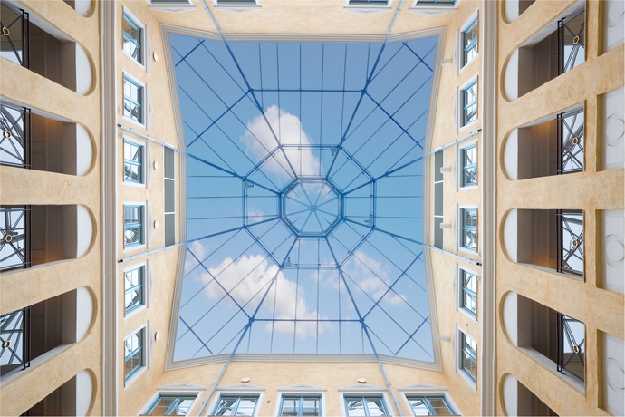 Imagen de los interiores del Hotel Mj's. Foto 16