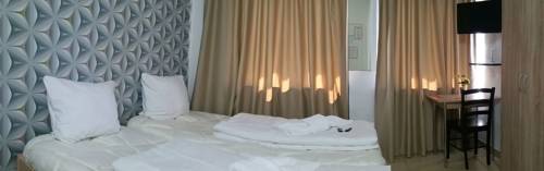 Imagen de la habitación del Hotel M-kinghotel. Foto 13