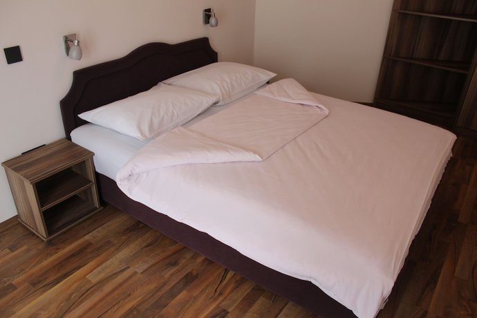 Imagen de la habitación del Hotel Mladost. Foto 11