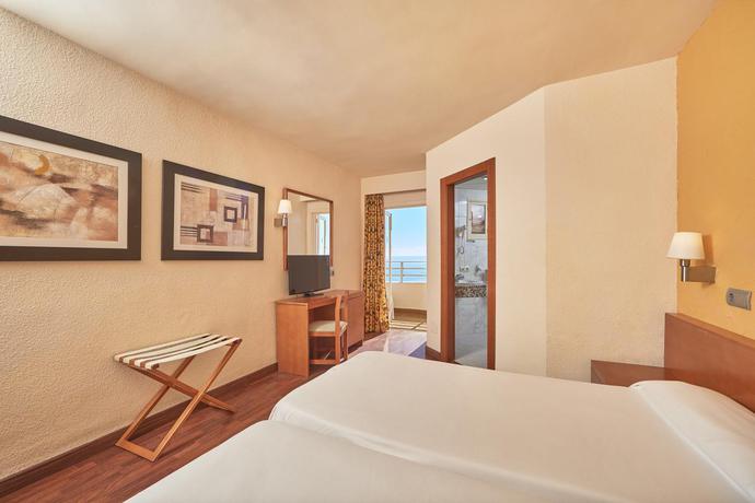 Imagen de la habitación del Hotel Mll Blue Bay. Foto 8