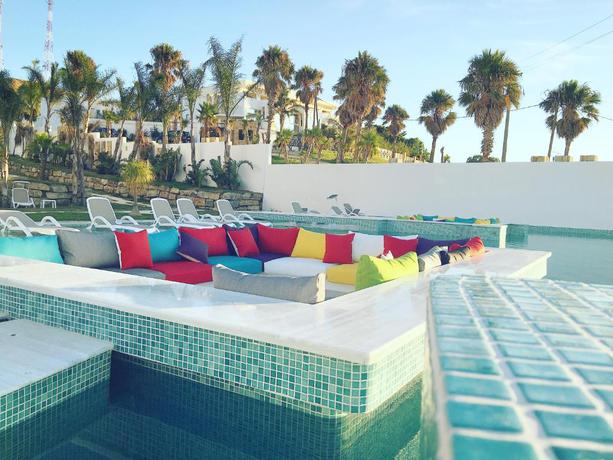 Imagen de la piscina del Hotel Mnar Castle Apartments. Foto 25