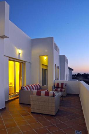 Imagen de los exteriores del Hotel Mnar Castle Apartments. Foto 19