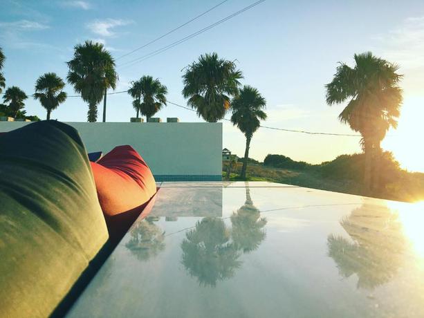 Imagen de la piscina del Hotel Mnar Castle Apartments. Foto 27