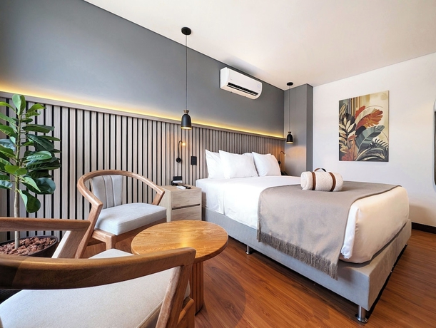 Imagen de la habitación del Hotel Moa Select. Foto 15