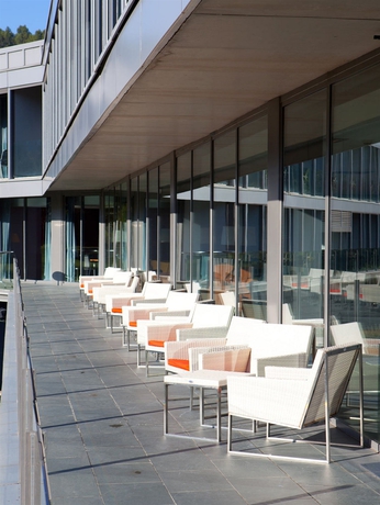 Imagen de los exteriores del Hotel Món Sant Benet. Foto 9