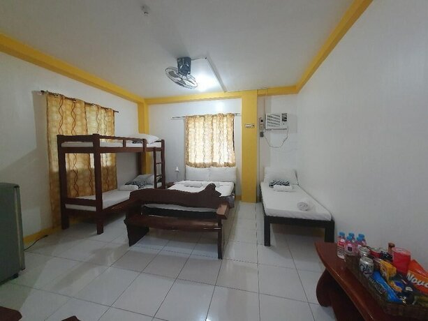 Imagen de la habitación del Hotel Moalboal Tropics. Foto 26