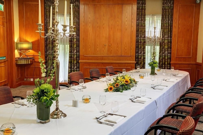 Imagen de los interiores del Hotel Moat House Reading. Foto 12