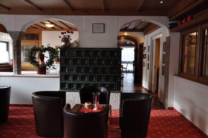 Imagen de los interiores del Hotel Moawirt. Foto 17