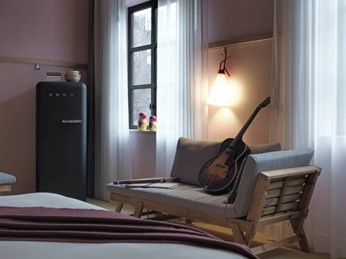 Imagen de la habitación del Hotel Mob Paris Les Puces. Foto 6