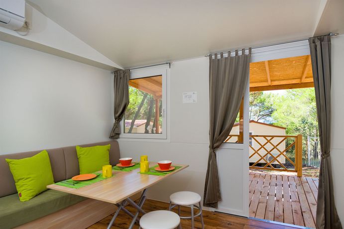 Imagen general del Hotel Mobile Homes Baško Polje Campground. Foto 2