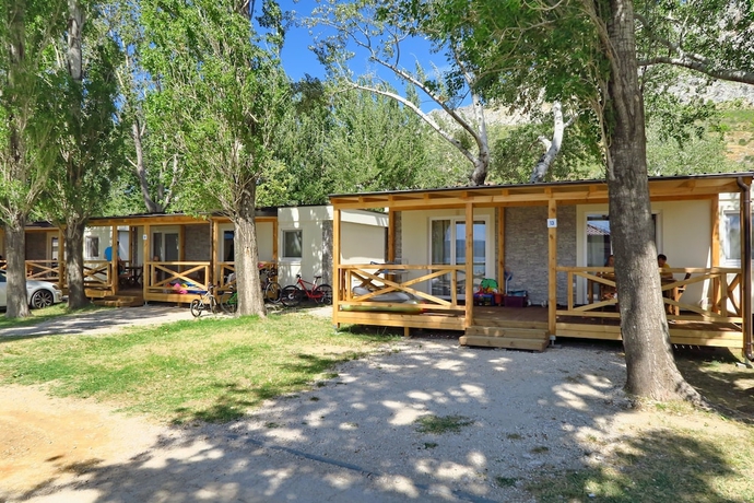 Imagen de la habitación del Hotel Mobile Homes Camp Galeb. Foto 10