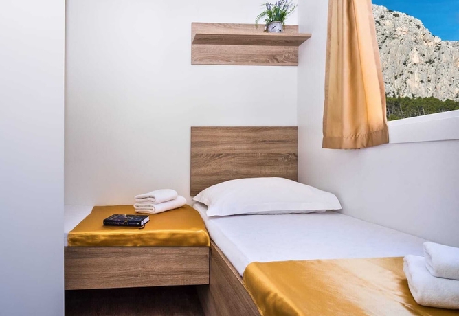 Imagen de la habitación del Hotel Mobile Homes Camp Galeb. Foto 14